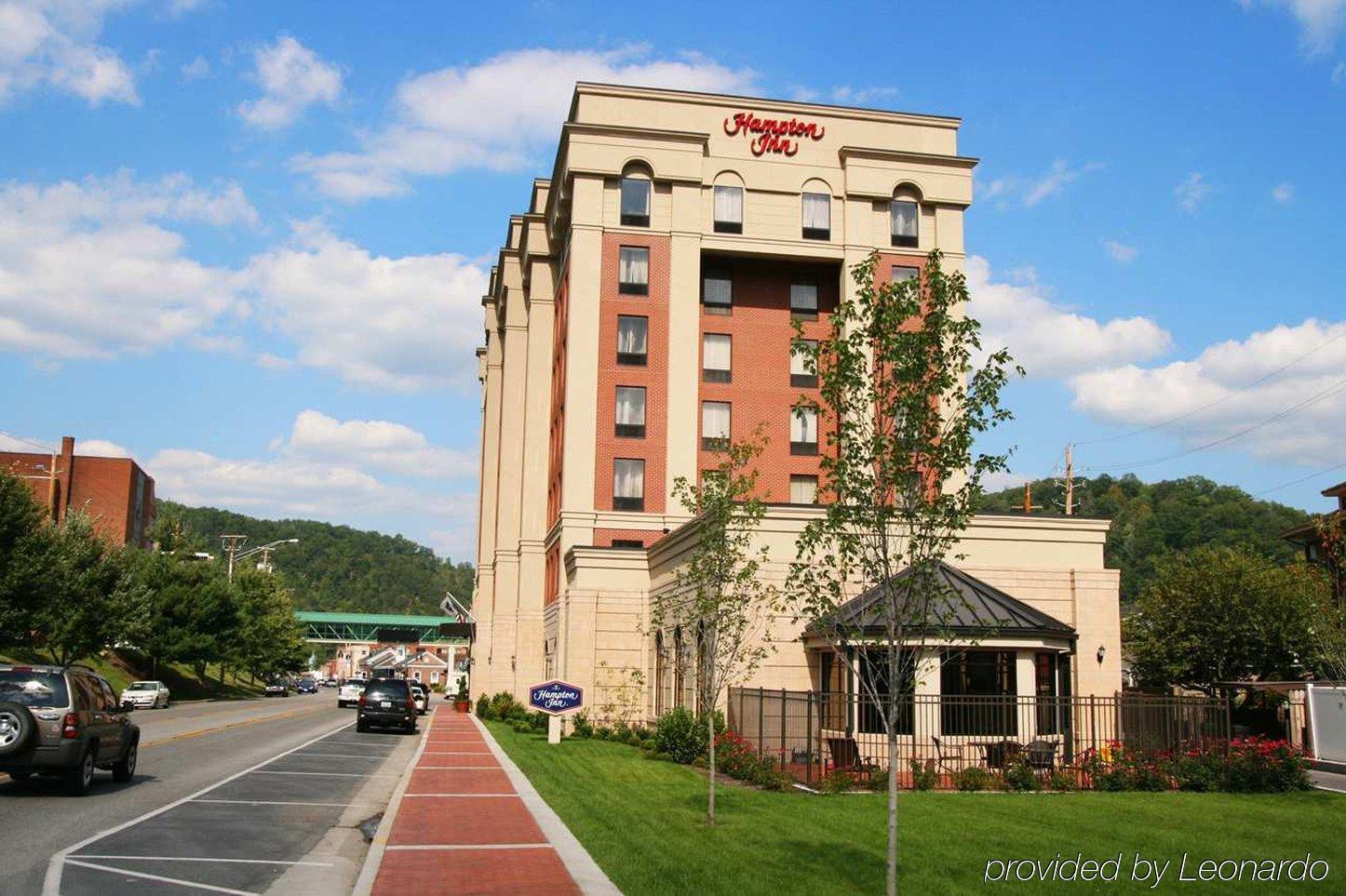 Hampton Inn Pikeville Bagian luar foto